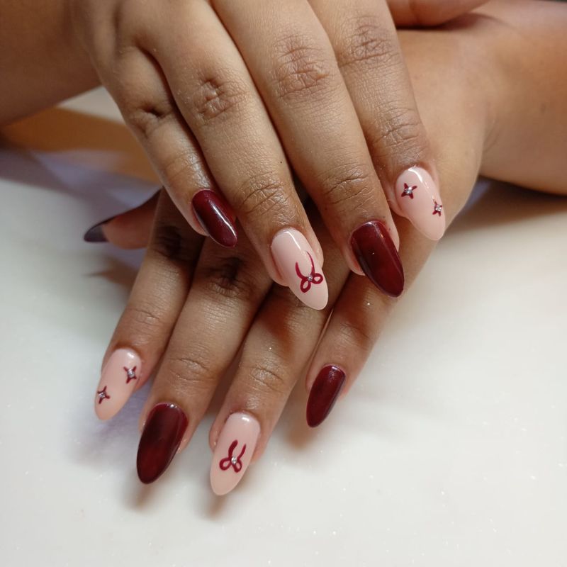 Stiletto shaped nail extension examples
