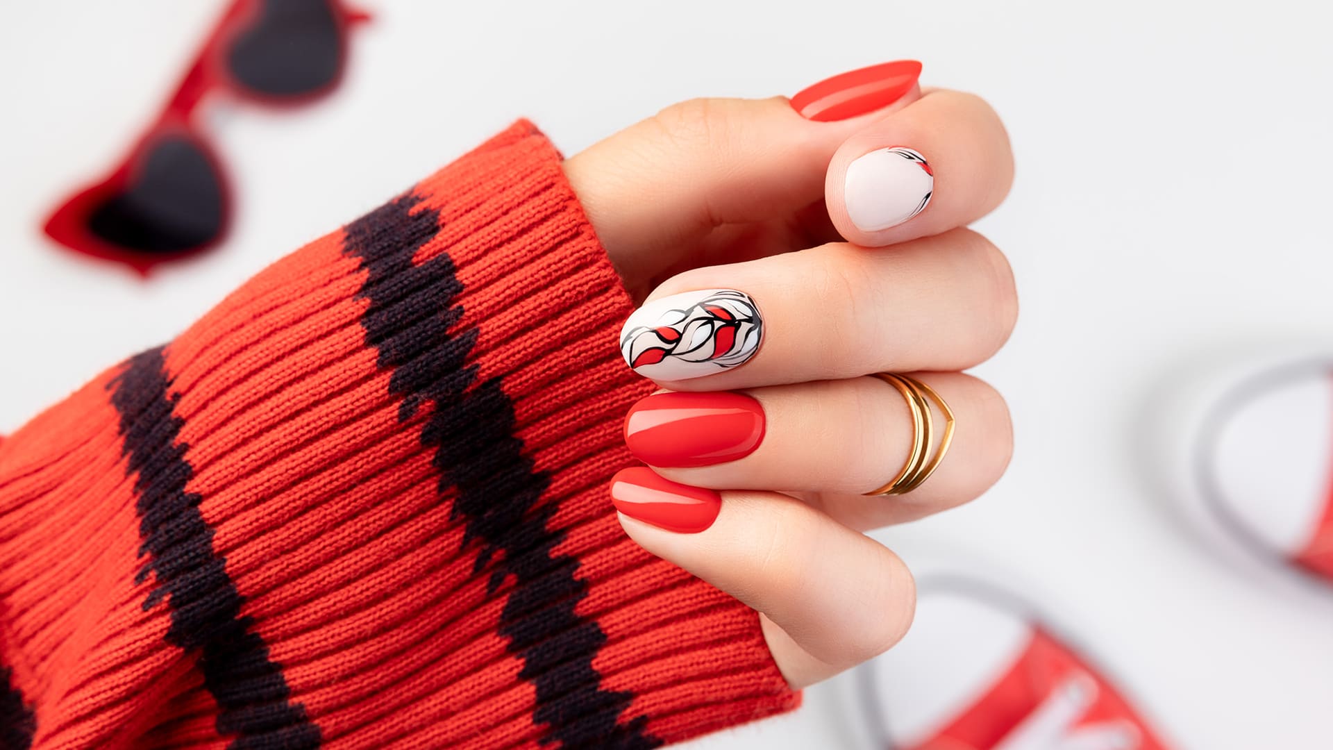 Creative premium nail art designs Mumbai - luxury nail salon near me